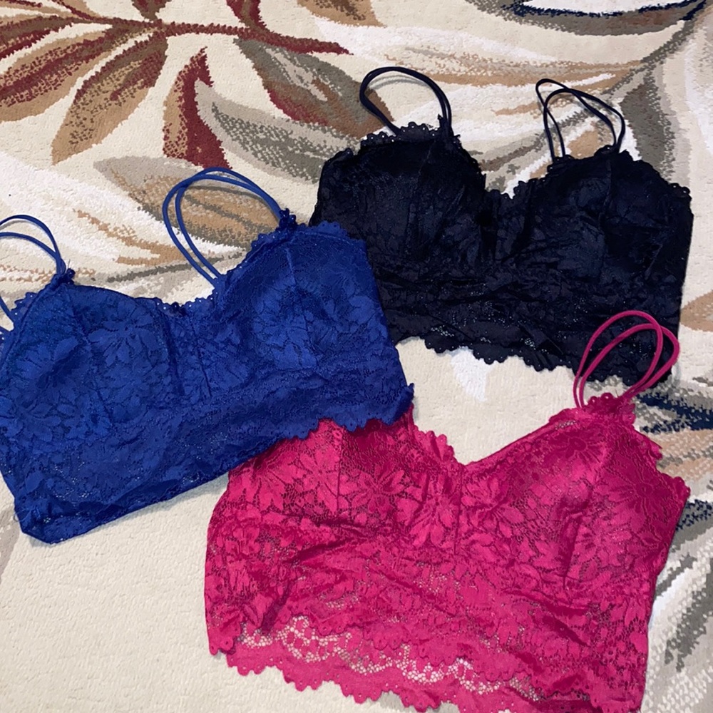 3 Women’s Bralettes stretch lace black red navy